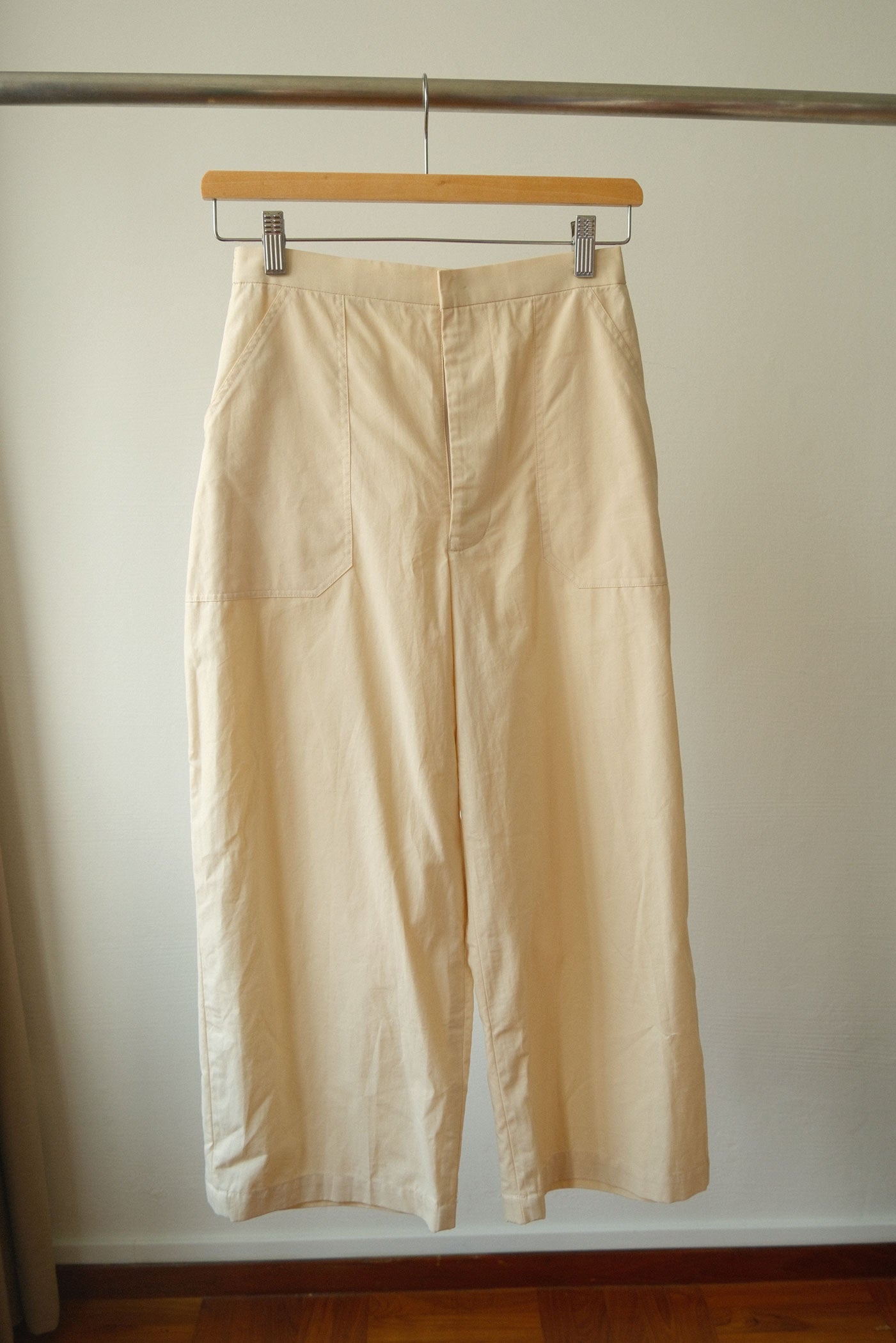 Samfu Trousers in cream (sample, size S)