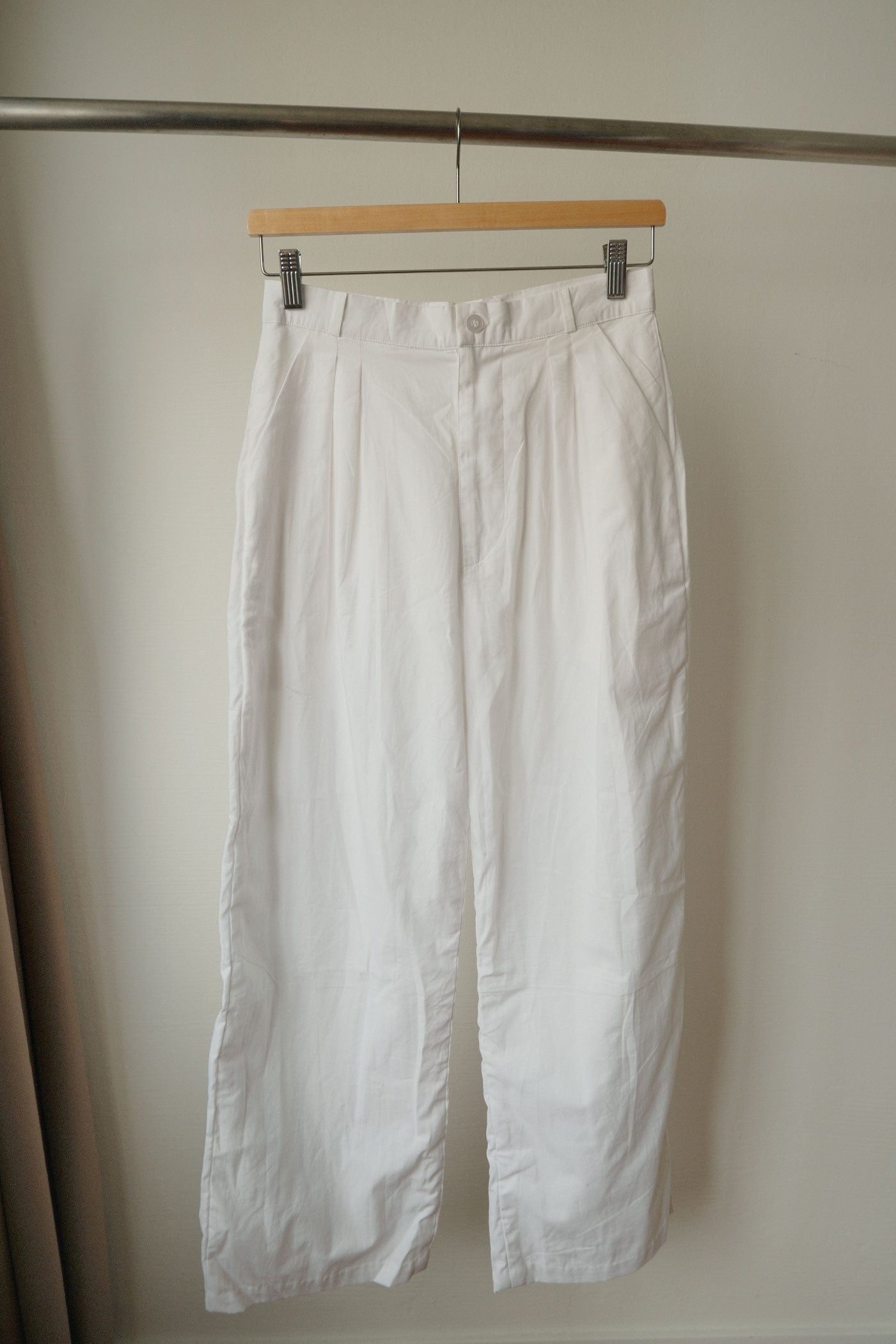 Core Trousers in white (sample, size S)
