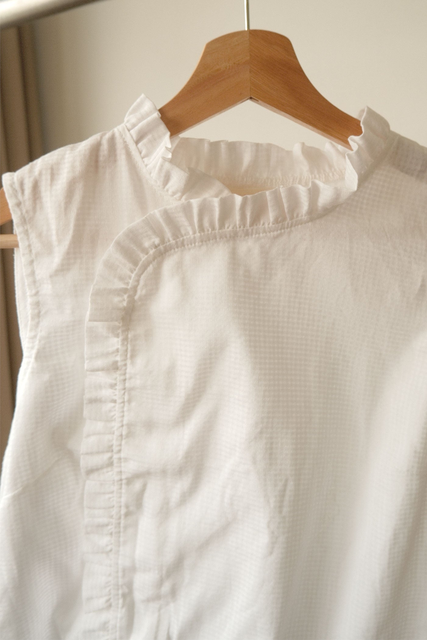 Nowadays Crop Top in white checkered (sample, size S)
