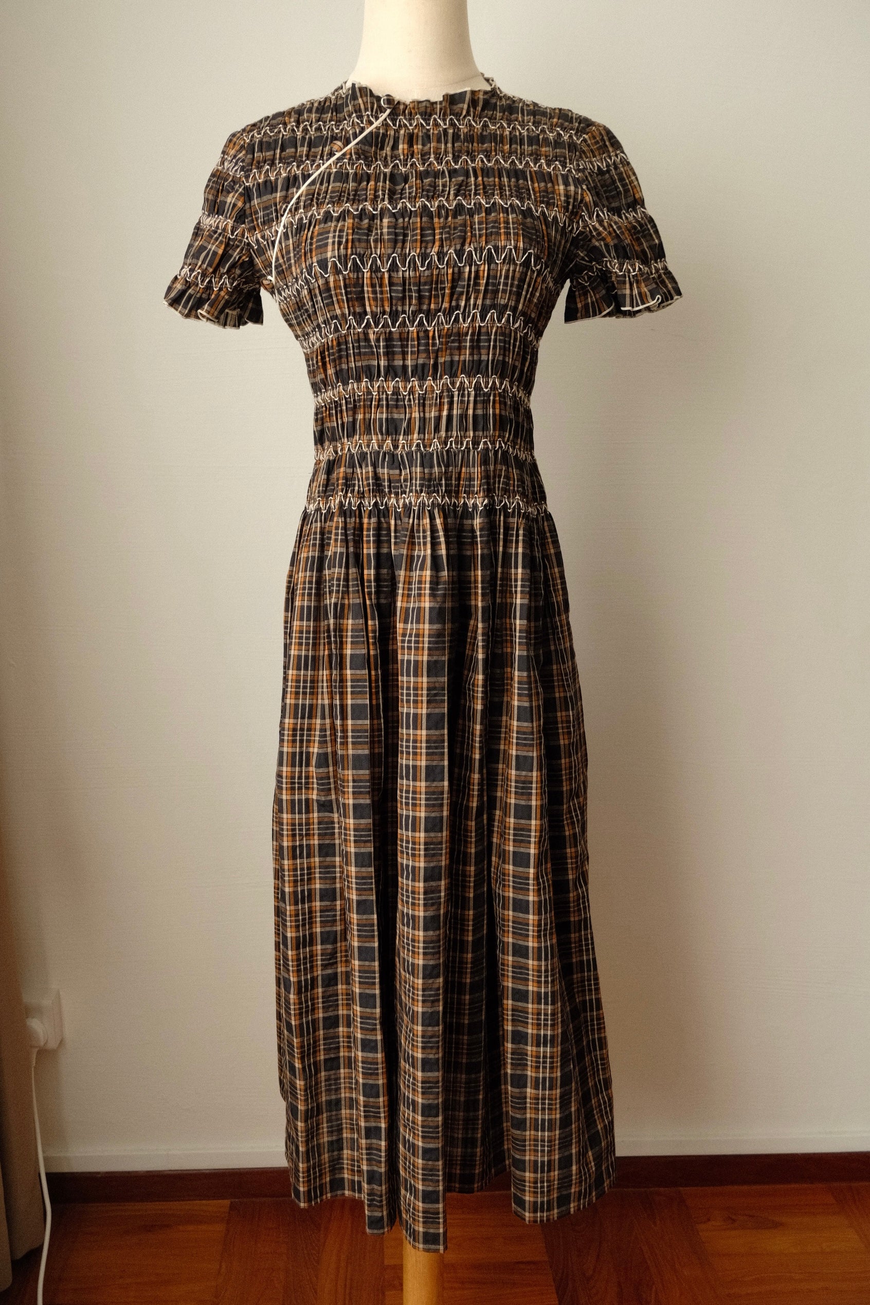 [One of a kind sample] Gather Dress with cheongsam detail (S)