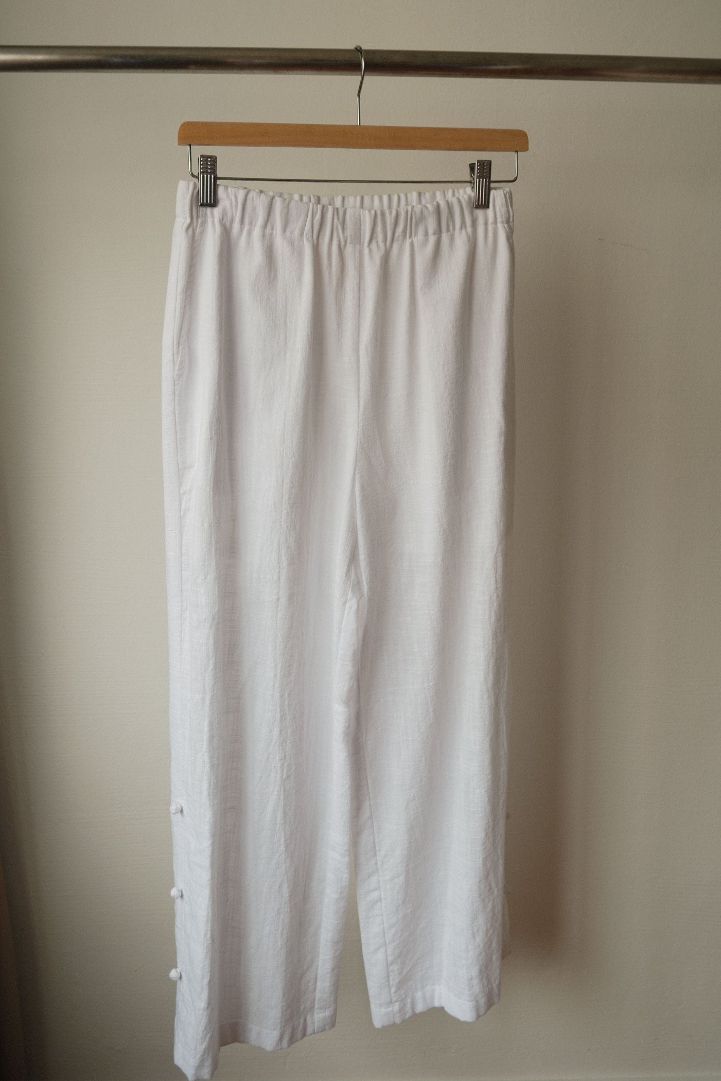 Forget Me Knot Pants in white linen (sample, size S)