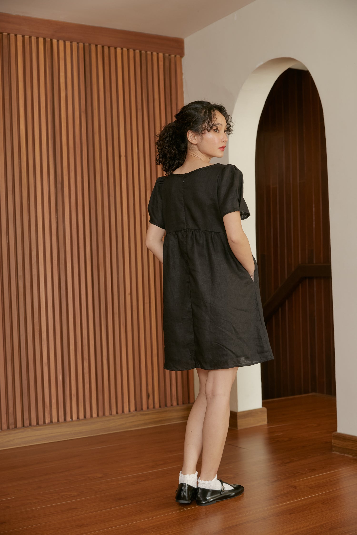 Lunar dress in black linen - Dear Samfu