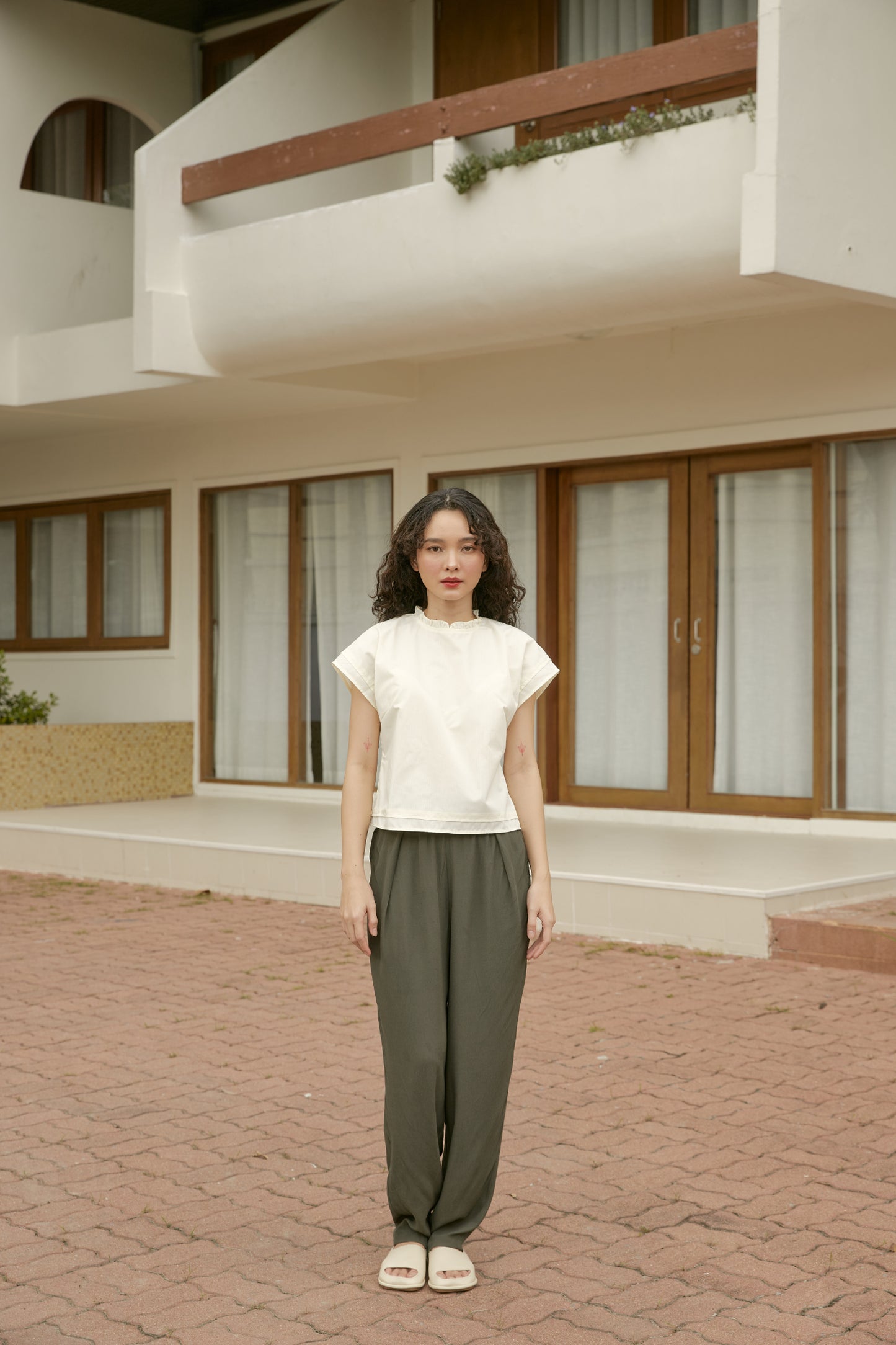 Melody Trousers in olive tencel - Dear Samfu