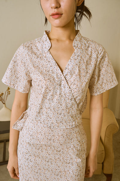 Moments Wrap Top in pink dandelion - Dear Samfu